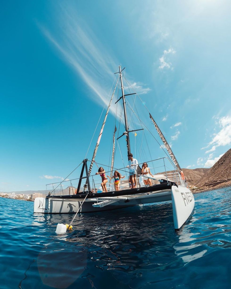 Luxury Catamaran Cruise with Brunch and Unlimited Drinks