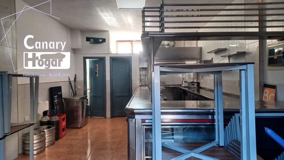 Commercial premises for sale in  Los Cristianos, Spain - 057221