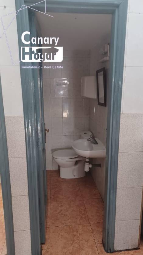 Commercial premises for sale in  Los Cristianos, Spain - 057221