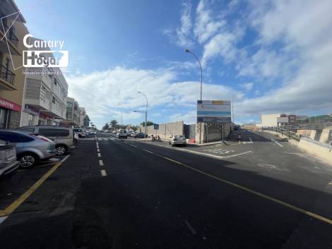 Commercial premises for sale in  Playa San Juan, Spain - 057281