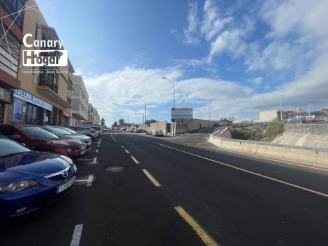 Commercial premises for sale in  Playa San Juan, Spain - 057281