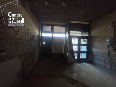 Commercial premises for sale in  Playa San Juan, Spain - 057281