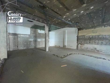 Commercial premises for sale in  Playa San Juan, Spain - 057281