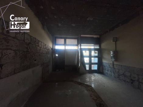 Commercial premises for sale in  Playa San Juan, Spain - 057281