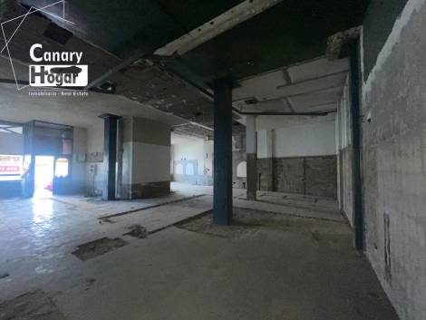 Commercial premises for sale in  Playa San Juan, Spain - 057281