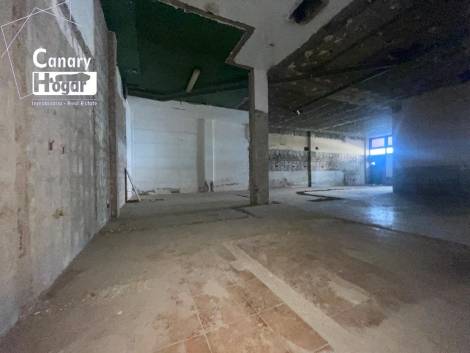 Commercial premises for sale in  Playa San Juan, Spain - 057281