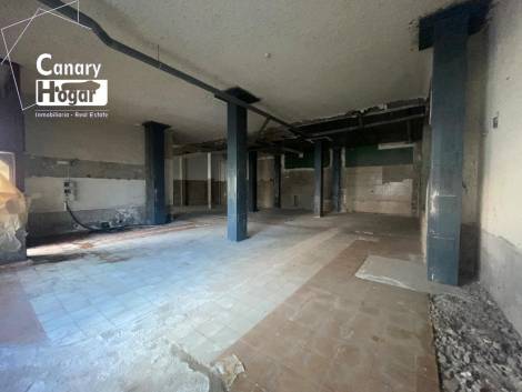 Commercial premises for sale in  Playa San Juan, Spain - 057281