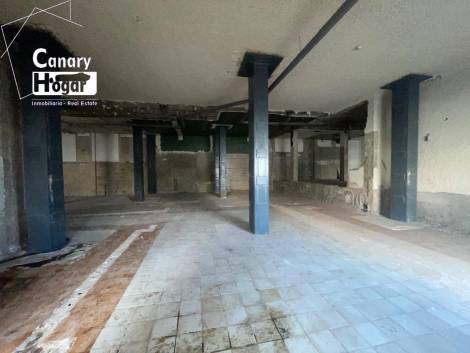 Commercial premises for sale in  Playa San Juan, Spain - 057281