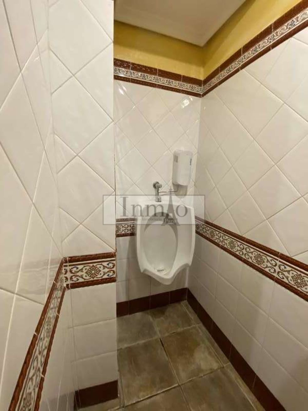 Commercial premises for sale in  Los Cristianos, Spain - 337628