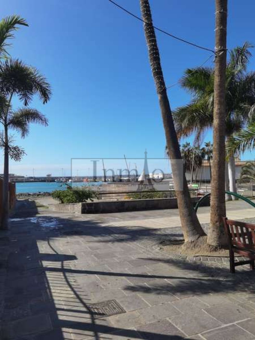 Commercial premises for sale in  Los Cristianos, Spain - 405628