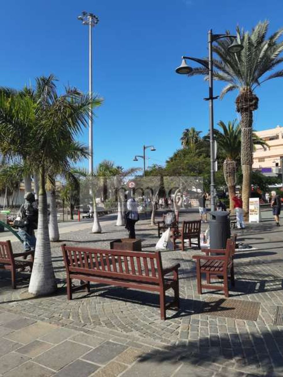 Commercial premises for sale in  Los Cristianos, Spain - 405628