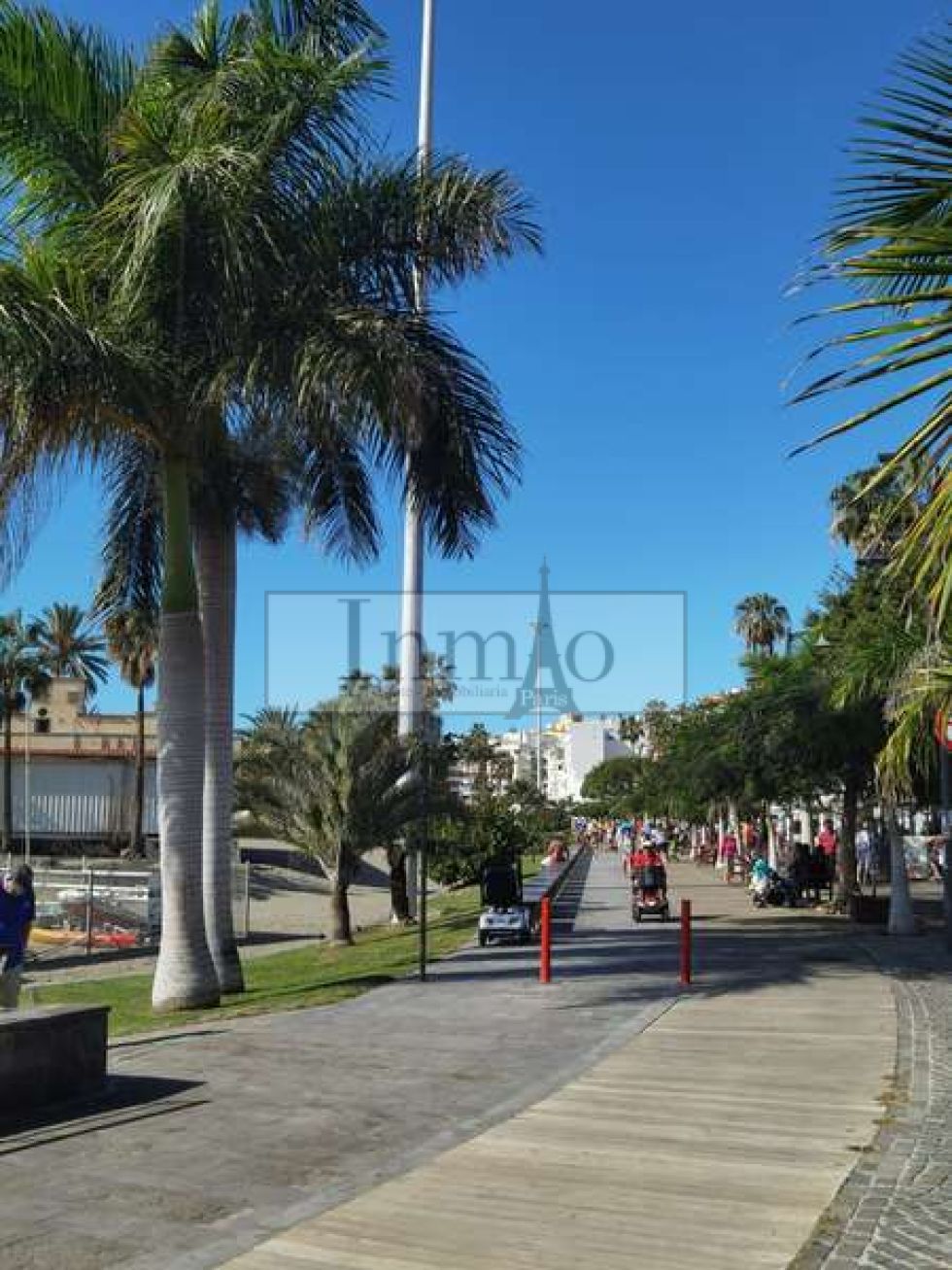 Commercial premises for sale in  Los Cristianos, Spain - 405628