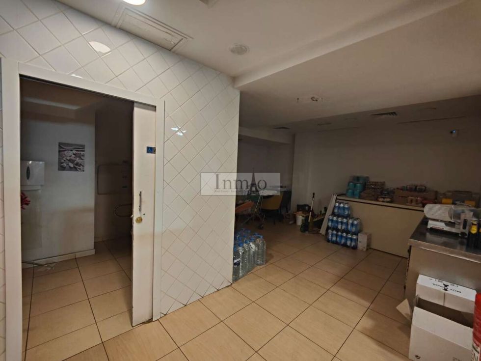 Commercial premises for sale in  Los Cristianos, ES - 450424