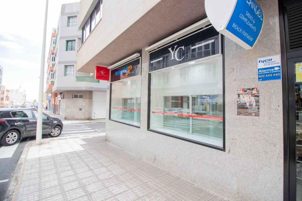 Commercial premises for sale in  El Médano, Spain - LOC0007