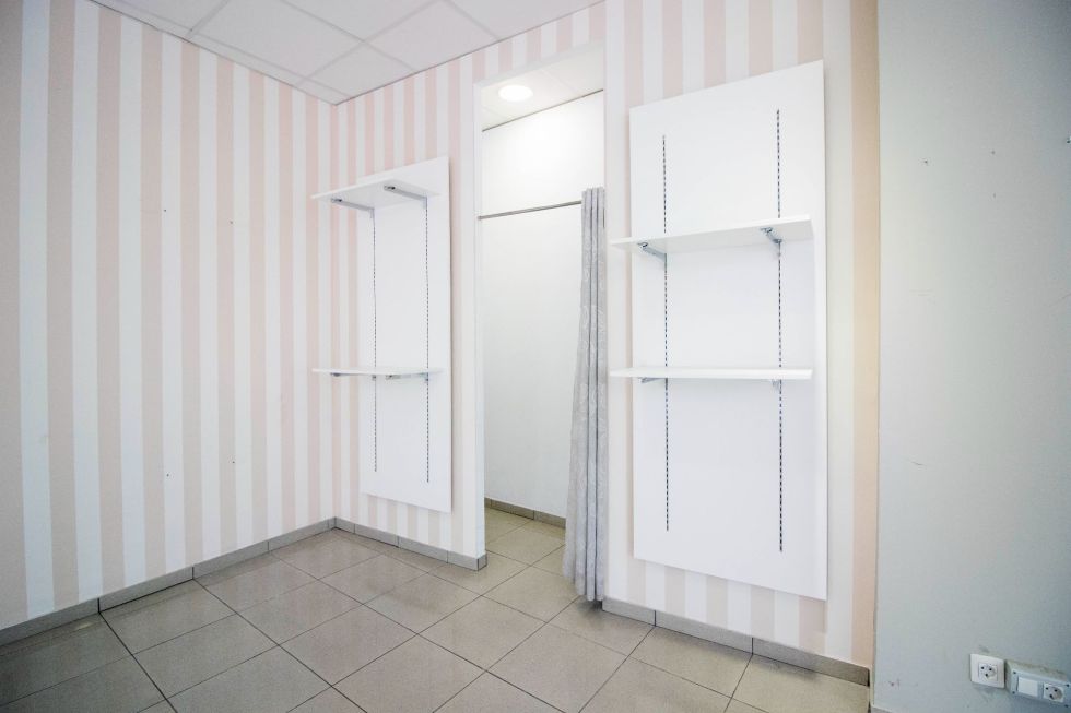 Commercial premises for sale in  El Médano, Spain - LOC0007
