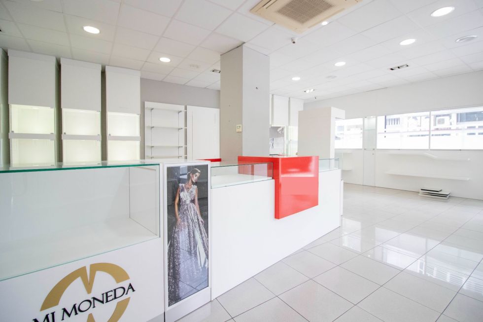 Commercial premises for sale in  El Médano, Spain - LOC0007