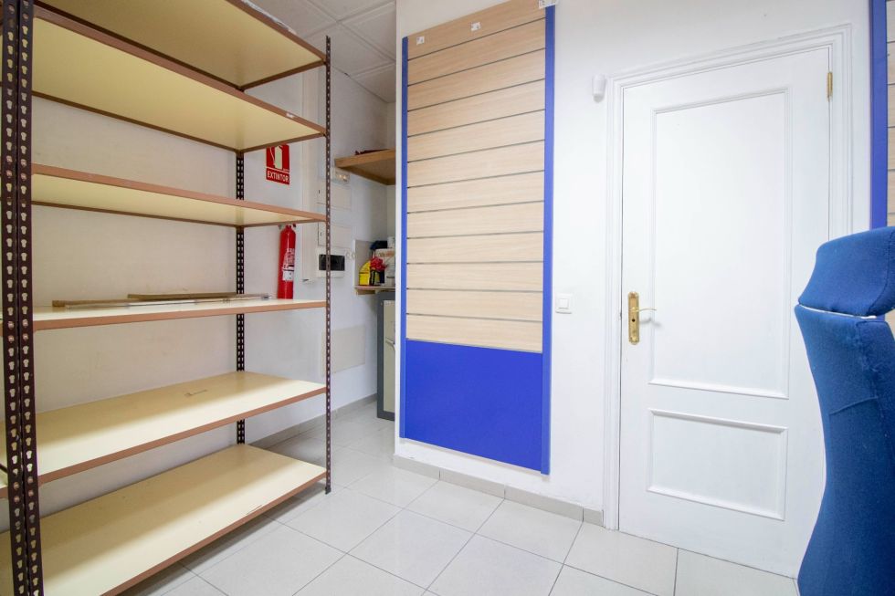 Commercial premises for sale in  El Médano, Spain - LOC0008