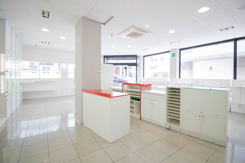 Commercial premises for sale in  El Médano, Spain - LOC0008