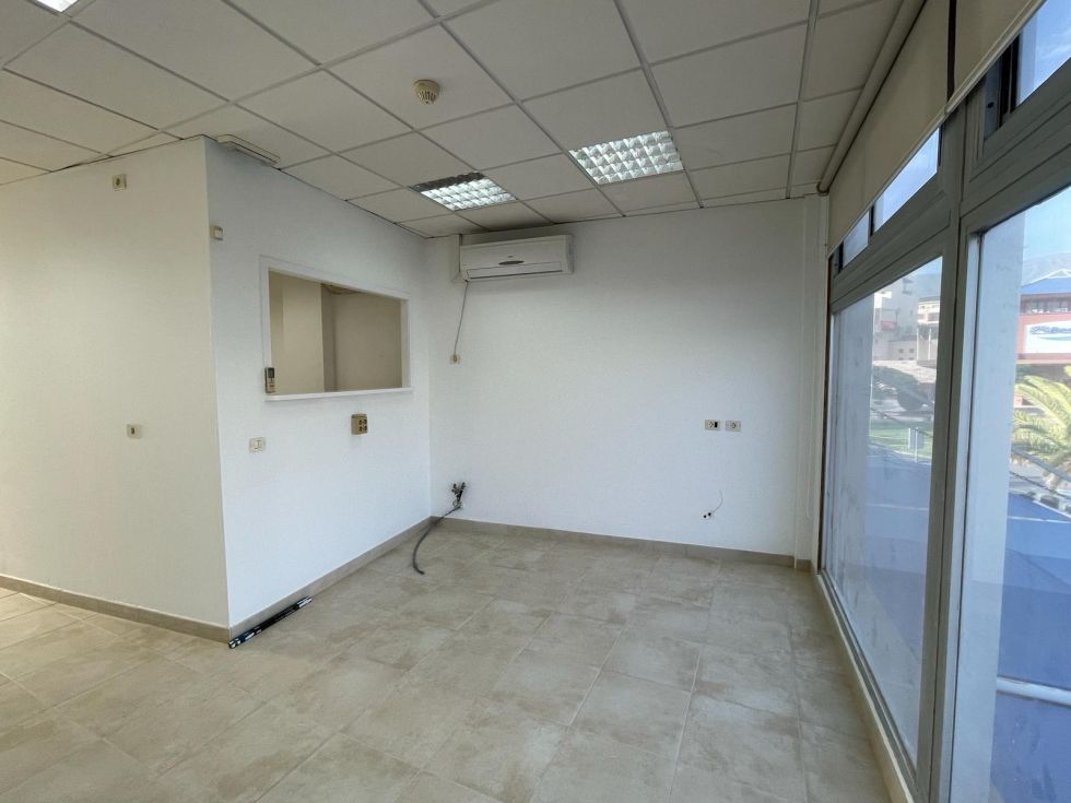 Commercial premises for sale in  Centro Comercial Fañabe Plaza, Costa Adeje, Spain - MTH003