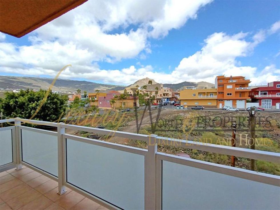 Duplex for sale in  Arona, Spain - LWP4671 Apartamento en Buzanada