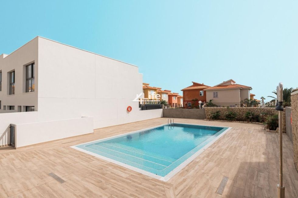 Duplex for sale in  El Médano, Spain - VS-220424