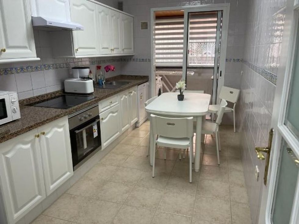 Apartment for rent in  La Pineda, Costa Adeje, España - TR-2691