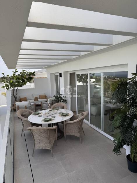 Penthouse for sale in  Estepona, Spain - TR-3027