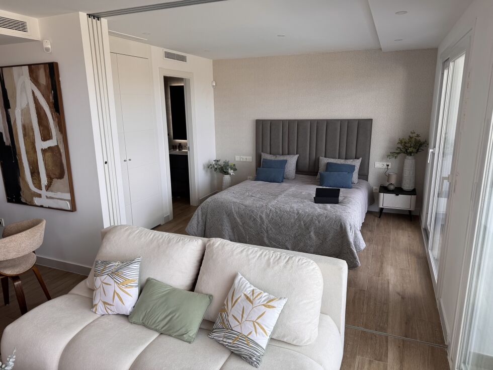 Penthouse for sale in  Estepona, Spain - TR-3027