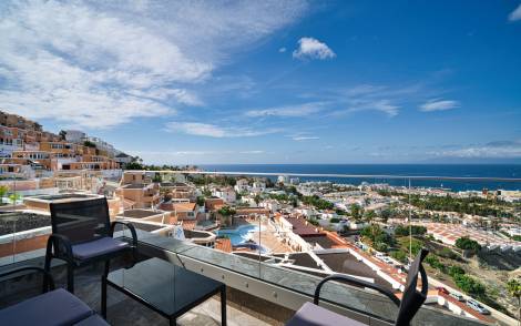 Townhouse for sale in  Ocean View, Costa Adeje, Spain - TR-2679