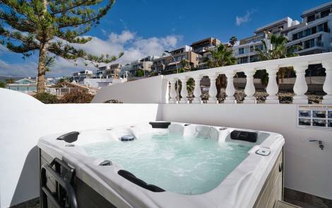 Townhouse for sale in  Ocean View, Costa Adeje, Spain - TR-2679