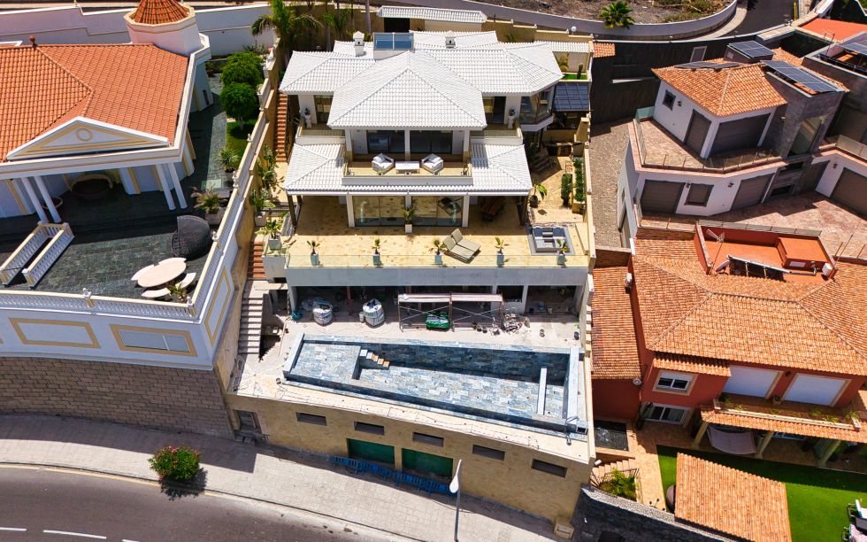 Villa for sale in  Costa Adeje, Spain - TR-2684