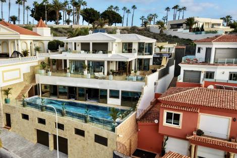 Villa for sale in  Costa Adeje, Spain - TR-2864
