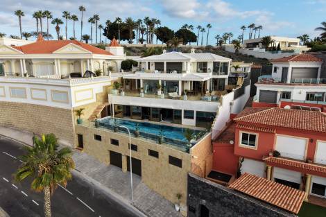 Villa for sale in  Costa Adeje, Spain - TR-2864