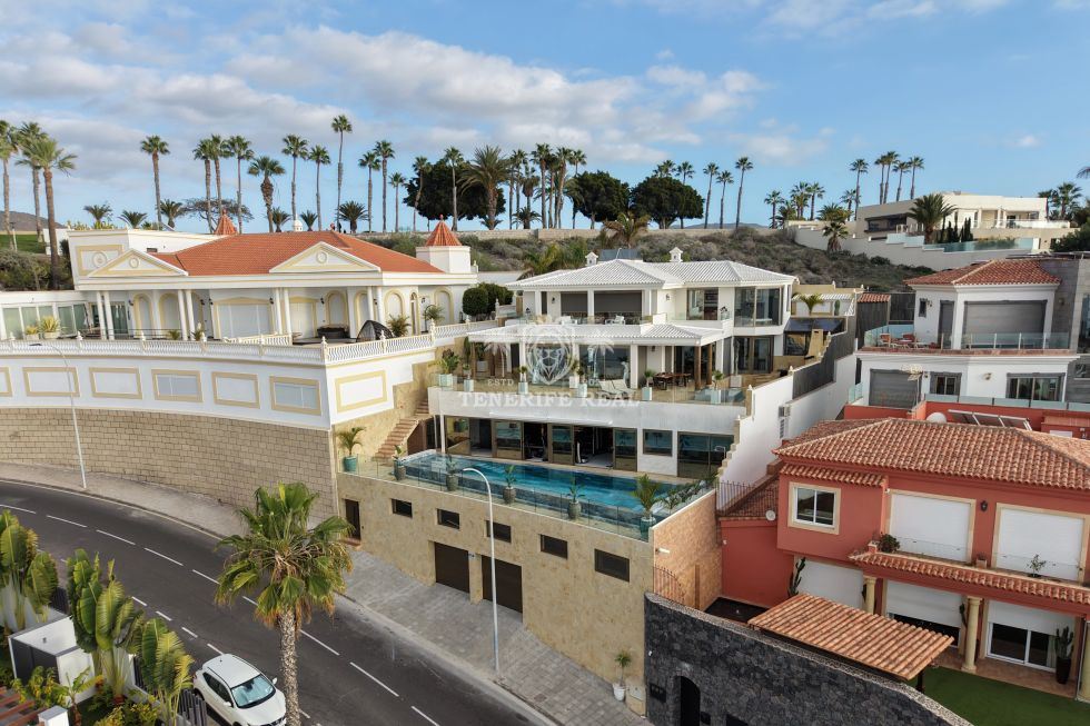 Villa for sale in  Costa Adeje, Spain - TR-2864