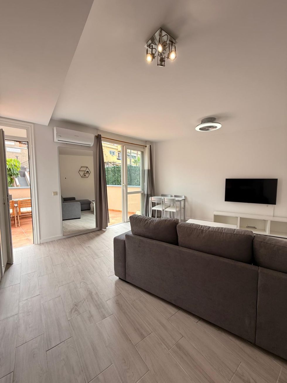 Flat/apartment for rent in  Los Altos del Roque, Costa Adeje, Spain - TR-2970