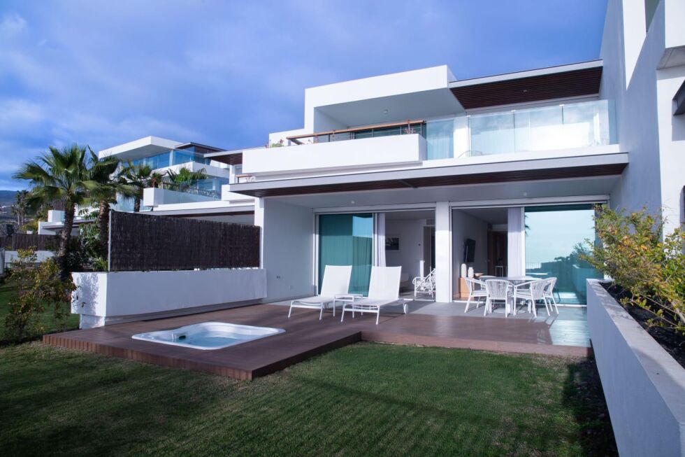 Flat/apartment for sale in  Los Jardines de Abama suits, Abama, Spain - TR-3031