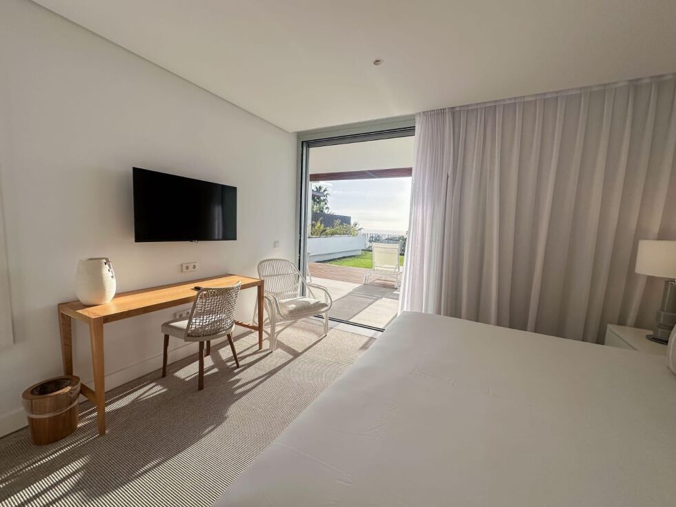 Flat/apartment for sale in  Los Jardines de Abama suits, Abama, Spain - TR-3031