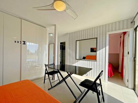 Flat/apartment for sale in  Aparthotel Playazul, Arona, Spain - TR-2975