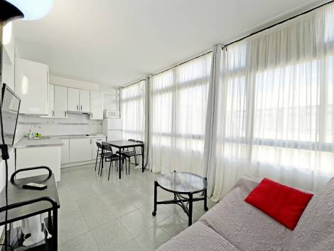 Flat/apartment for sale in  Aparthotel Playazul, Arona, Spain - TR-2975