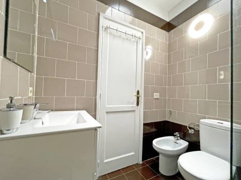 Flat/apartment for sale in  Aparthotel Playazul, Arona, Spain - TR-2975