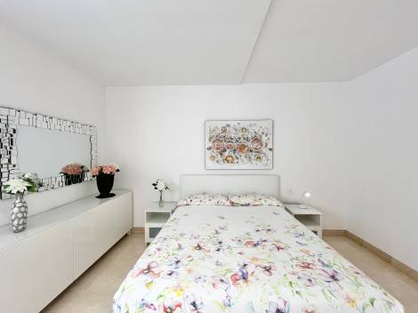 Flat/apartment for sale in  Magnolia in La Caleta, Adeje, Spain - TRC-2989