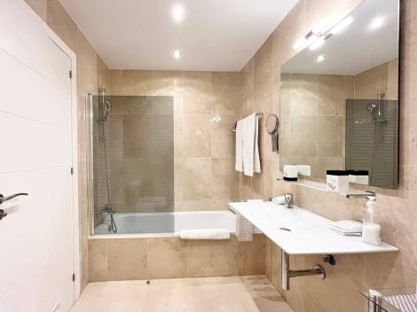 Flat/apartment for sale in  Magnolia in La Caleta, Adeje, Spain - TRC-2989