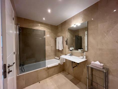 Flat/apartment for sale in  Magnolia in La Caleta, Adeje, Spain - TRC-2989