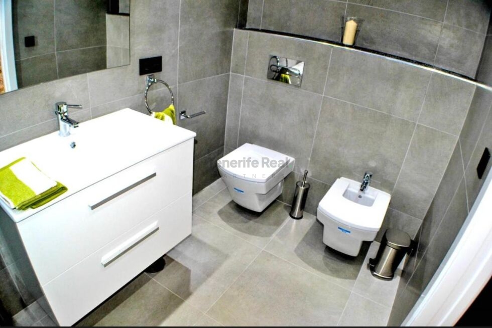 Flat/apartment for sale in  Orlando, Playa de Fañabe, Španělsko - TR-3052