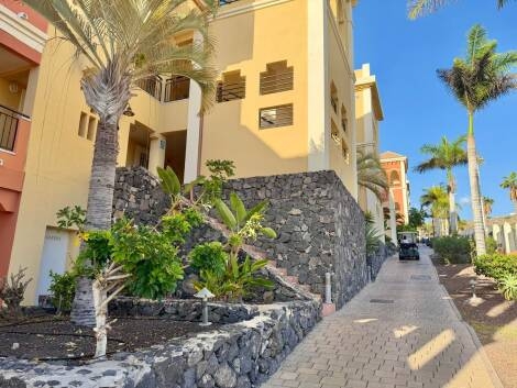Flat/apartment for sale in  Granada Park, Arona, Spain - TR-3054