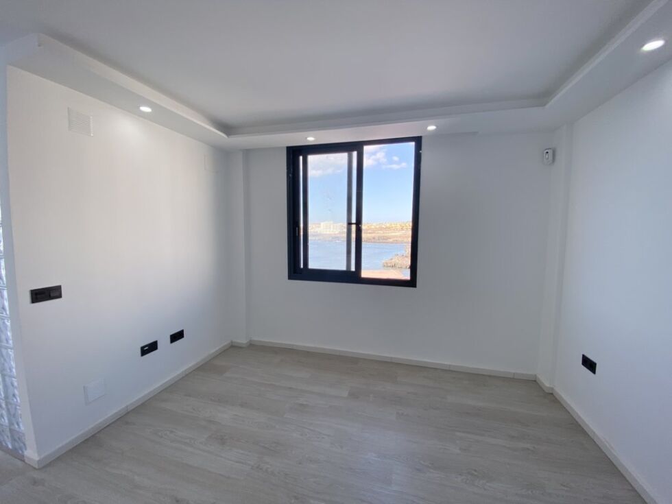 Flat/apartment for sale in  Los Abrigos, Spain - trc-3046