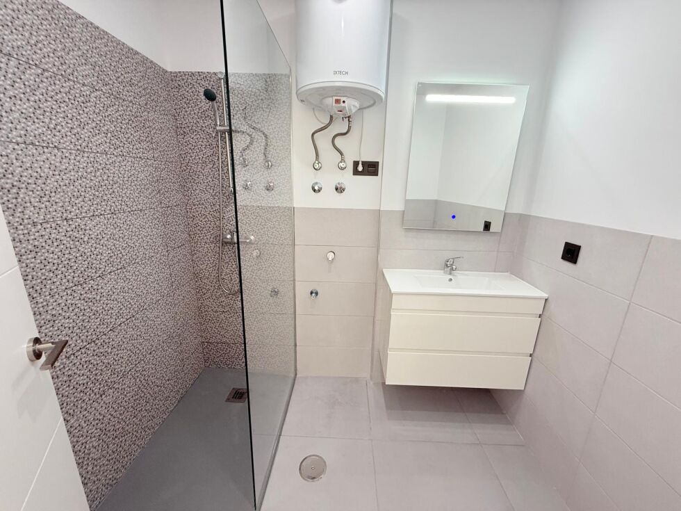 Flat/apartment for sale in  Los Abrigos, Spain - trc-3046
