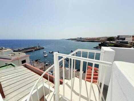 Flat/apartment for sale in  Los Abrigos, Spain - trc-3046