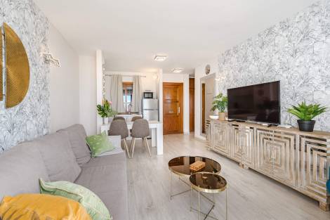 Flat/apartment for sale in  Windsor Park, San Eugenio Alto, España - TR-2816