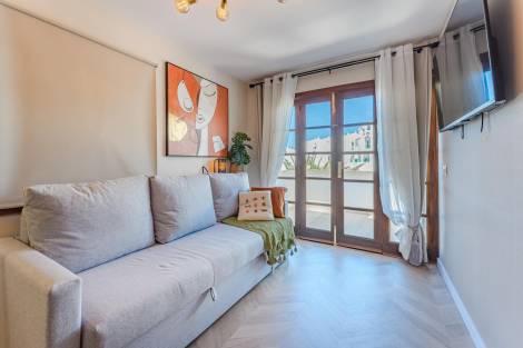 Flat/apartment for sale in  Windsor Park, San Eugenio Alto, España - TR-2817